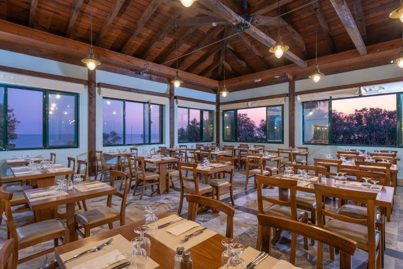 Mare Monte Beach Hotel Джорджополис Екстериор снимка