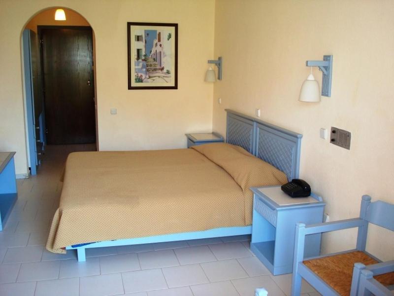 Mare Monte Beach Hotel Джорджополис Стая снимка