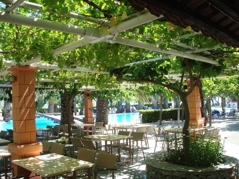 Mare Monte Beach Hotel Джорджополис Екстериор снимка